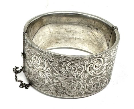 Vintage silver cuff bangle measures approx 3.1cm wide weight 52g chester silver hallmarks makers mg&amp; s