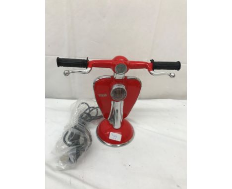 Novelty Lambreta lamp in red
