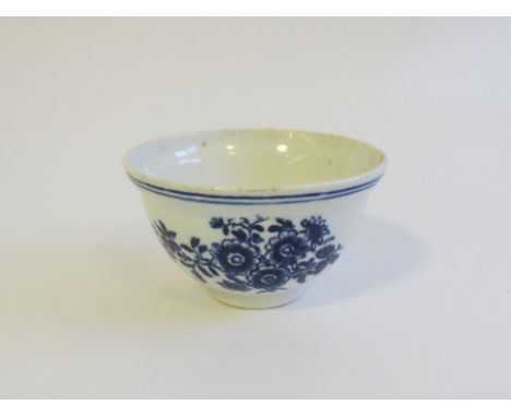 A Lowestoft porcelain blue and white miniature sucrier base, printed with butterflies and sprays of flowers, 8.5cm diameter