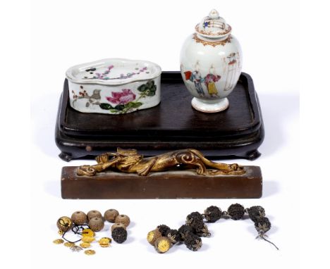 Porcelain tea caddy and other pieces Chinese, 19th/20th Century caddy decorated with Long Eliza  13cm a porcelain cricket cag