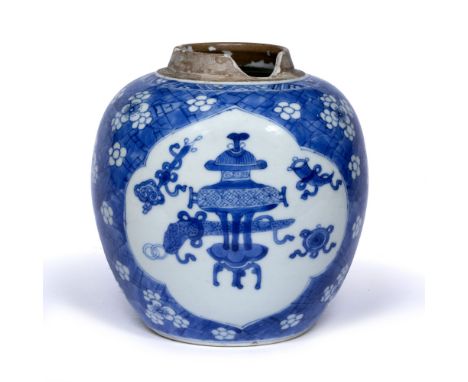 Blue and white porcelain ginger jar Chinese, Kangxi (1662-1722) having a panel of 'antiques' 18cm