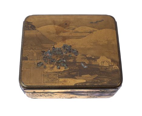 Gold lacquer and nashiji tobako Japanese of rounded rectangular form, and fitted with interior tray, the exterior decorated w
