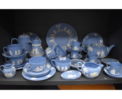 A part tea set and a part coffee service by Wedgwood in the Jasperware design
all in good condition with nothing to note.