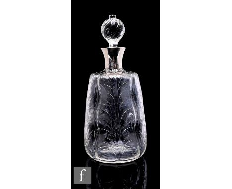 An early 20th Century Stourbridge clear crystal glass decanter by Stevens &amp; Williams, the dimple knocked body with vertic