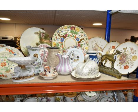 A GROUP OF LATE 19TH/EARLY 20TH CENTURY CERAMICS, comprising a Radford's Charger, diameter 40cm, three floral wall plaques, t