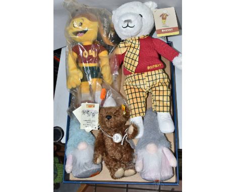 A STEIFF HISTORICAL MINIATURE BEAR AND FOUR OTHER SOFT TOYS, the Steiff bear a replica 1905 in auburn mohair, no. 029578, hei