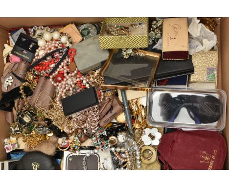 A BOX OF ASSORTED ITEMS, to include costume jewellery, necklaces, bracelets, earrings, brooches, two boxed collectable teaspo