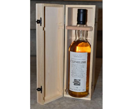 SINGLE MALT, One Bottle of CLYNELISH 14 Year Old Highland Single Malt Scotch Whisky, 43% vol. 70cl, fill level top shoulder, 