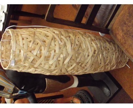 Basket lamp