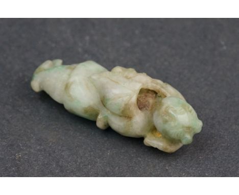 A vintage oriental carved jade Netsuke. 