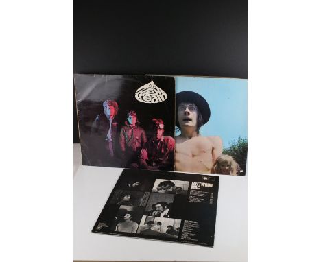 Vinyl &amp; Autographs - Three vinyl records to include Peter Green's Fleetwood Mac Self Titled (Blue Horizon 7-63200) sleeve