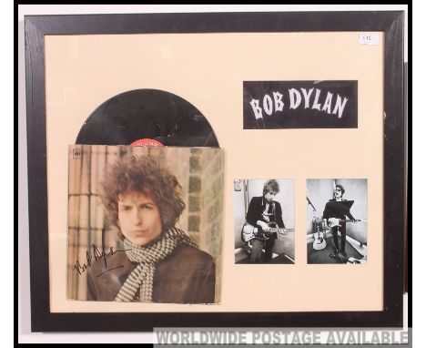 AUTOGRAPHS: Bob Dylan - Blonde On Blonde 2517 - signed original LP record. Signed by Dylan to the lower quarter in bold black