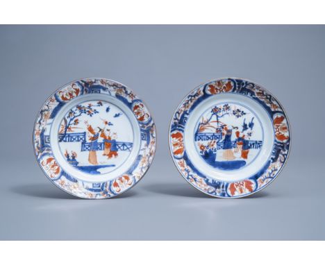 Full title: A pair of Chinese Imari style plates with figures in a garden, KangxiDescription: Dia.: 21,5 cmCondition:Please c