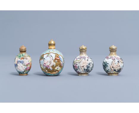 Full title: Eight Chinese erotical porcelain, glass and Canton enamel snuff bottles, 20th C.Description: H 7,5 cm (the talles