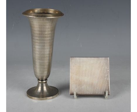 A George V silver posy vase with engine turned decoration and detachable circular screw base, Birmingham 1924 by Henry Matthe