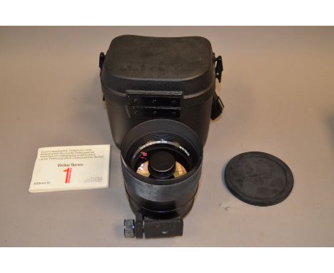 Vivitar Series 1 Catadioptric Telephoto Lens, 600mm f/8, body F, elements F, Some fungus to rear element, in makers case with