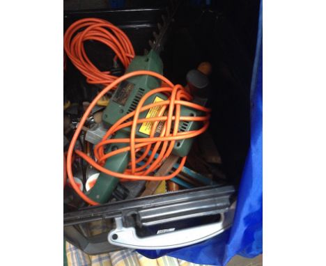 BOX INCLUDING TOOLS, ELECTRIC HEDGE TRIMMERS