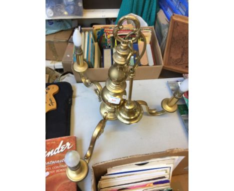 BRASS LIGHT FITTING.  T4