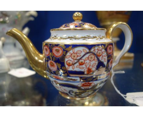 A SPODE IMARI STYLE MINIATURE TEAPOT, 11cm high (repaired spout)