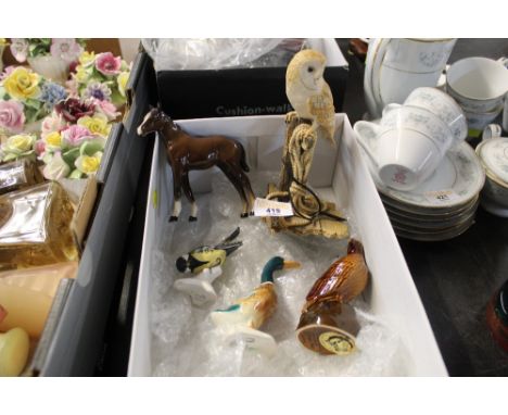 A shoebox of animal ornaments to include a Border Fine Arts Scotland barn owl, a Beswick mallard and a Goebel finch