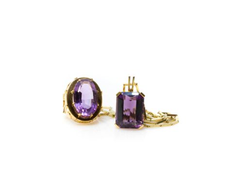 Schmuckset, 2-tlg., Damenring, 750 Gelbgold, punziert, mit zentralem Amethyst im ovalem Schliff, ca. 16 ct, Maße 23,2 mm x 14