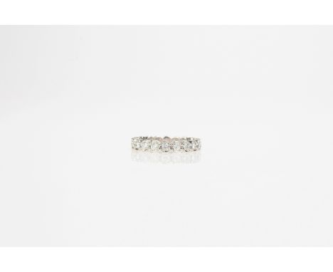 Memoire-Ring, 585 Weißgold, punziert, mit 20 Brillanten, gesamt ca. 0,78 ct, H-I, überwiegend si, Ringdurchmesser 16,5 mm, Ge