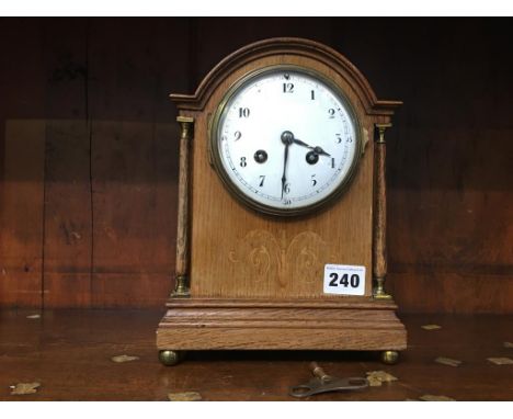 Oak mantle clock