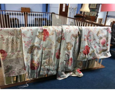 Quantity of William Morris style curtains