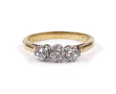 An 18ct gold 3-stone diamond trilogy ring, setting height 4.2mm, size K, 2.4g 