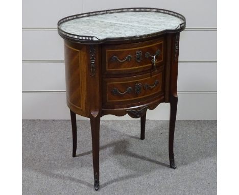 A small French oval mahogany 2-drawer commode, with shaped marble top and brass gallery, width 2' 