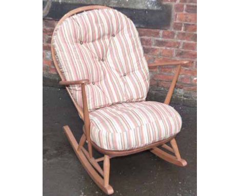 Ercol rocking chair. Condition report: see terms and conditions
