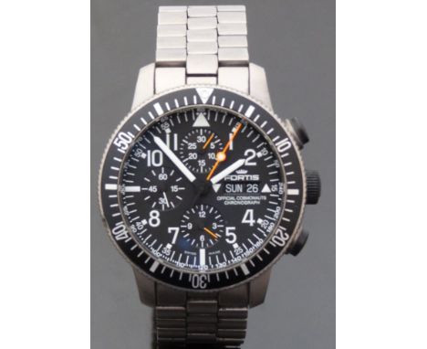 Fortis B-42 Cosmonaut gentleman's chronograph wristwatch ref. 659.27.141 with day and date apertures, luminous hands and Arab