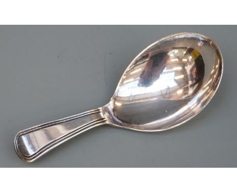 Georgian hallmarked silver caddy spoon with thread decoration to handle, London 1804, maker Edwards Mayfield, length 7.5cm lo