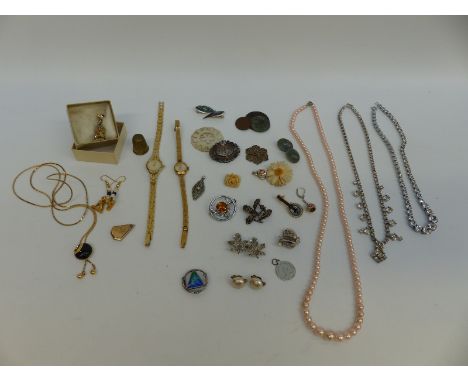 A collection of jewellery including hallmarked silver brooch set with green & blue enamel, Victorian silver brooch, silver an