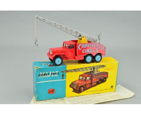 A BOXED CORGI MAJOR TOYS CHIPPERFIELDS CIRCUS CRANE TRUCK, No.1121, appears complete and in working order, lightly playworn c