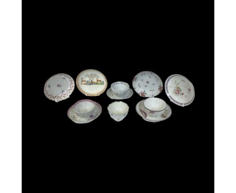 ***MNG TO ARRANGE***Mixed lot to include: 2 tea bowls and saucers, 5 mixed saucers and 2 bowls. All late 18th/Early 19th cent