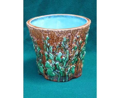 MINTONS MAJOLICA RELIEF DECORATED CERAMIC PLANTER, No 342, APPROXIMATELY 18cm HIGH 
