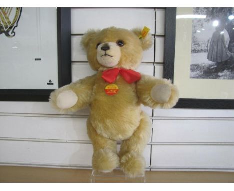 Steiff Brummbar teddy bear.