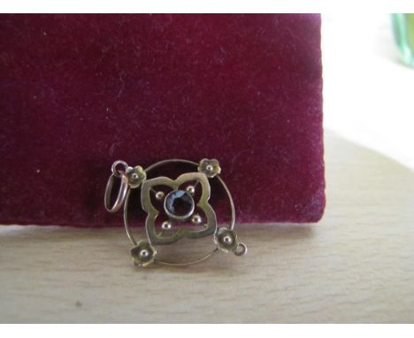 9ct Gold Edwardian ruby pendant.