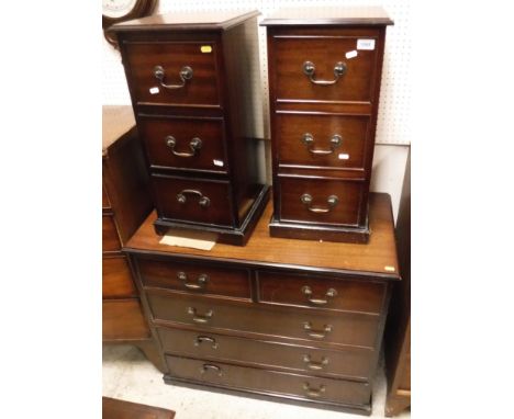 A modern mahogany trunk, chest of drawers and a pair of bedside chests