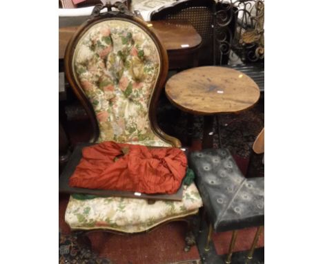 A Victorian carved walnut framed button back salon chair on cabriole front legs to castors, together with an early 19th Centu