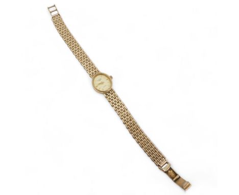 Rotary ladies 9ct gold quartz wristwatch, on integral 9ct gold bracelet, Birmingham 1990Condition Report:Approx 15gm (includi