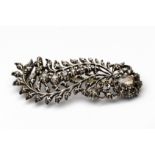 Zilveren met gouden broche, Friese veer.