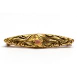 14 t. Gouden markiesvormige broche, Art Nouveau.