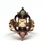 Beneden wettelijk gehalte roodgouden fantasie ring (372/000).