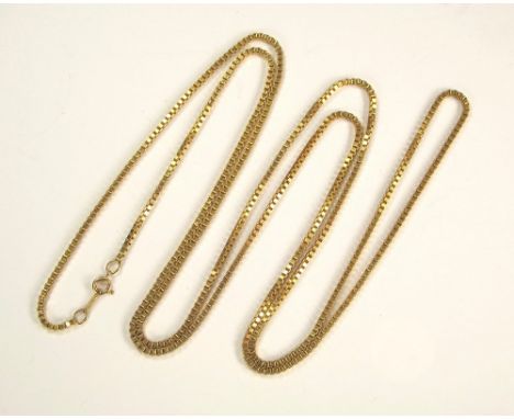 GOLD CHAIN. A 9ct. gold box link chain. 7.2g.