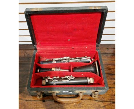 French clarinet by Martin Freres, Paris, no.S6009N145, in case&nbsp;