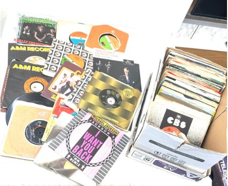 Selection of singles to include Michael Jackson, Bananarama etc 
