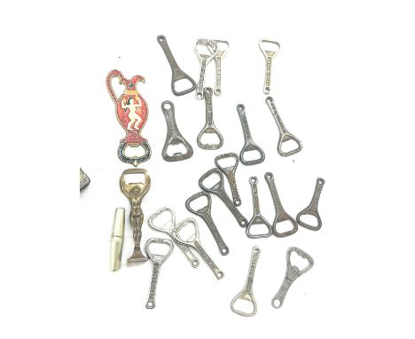 Selection of vintage and later bottle openers 