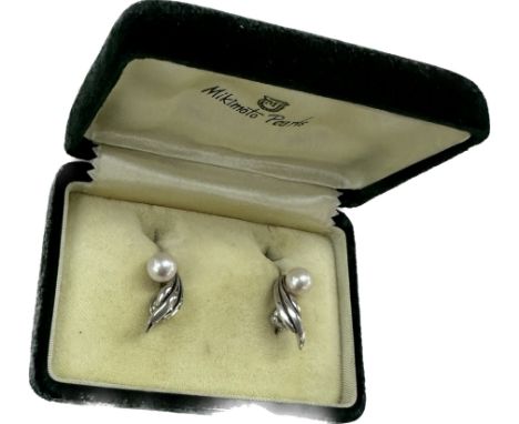 Vintage sterling silver Mikimoto pearl earrings in original box 